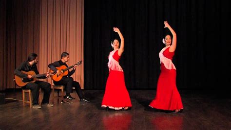 Entre Dos Aguas, Intens flamenco met een melancholieke ondertoon